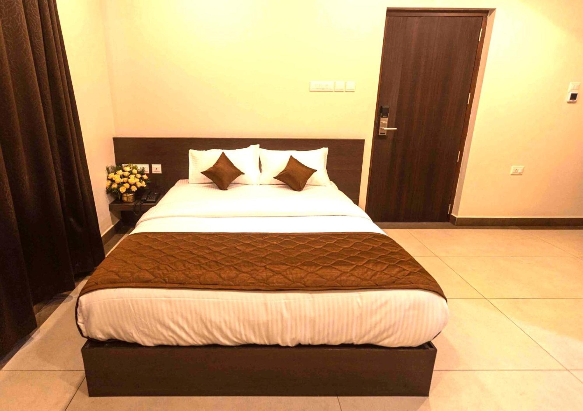 Hotel Pankaj Residency Guruvāyūr Exterior foto