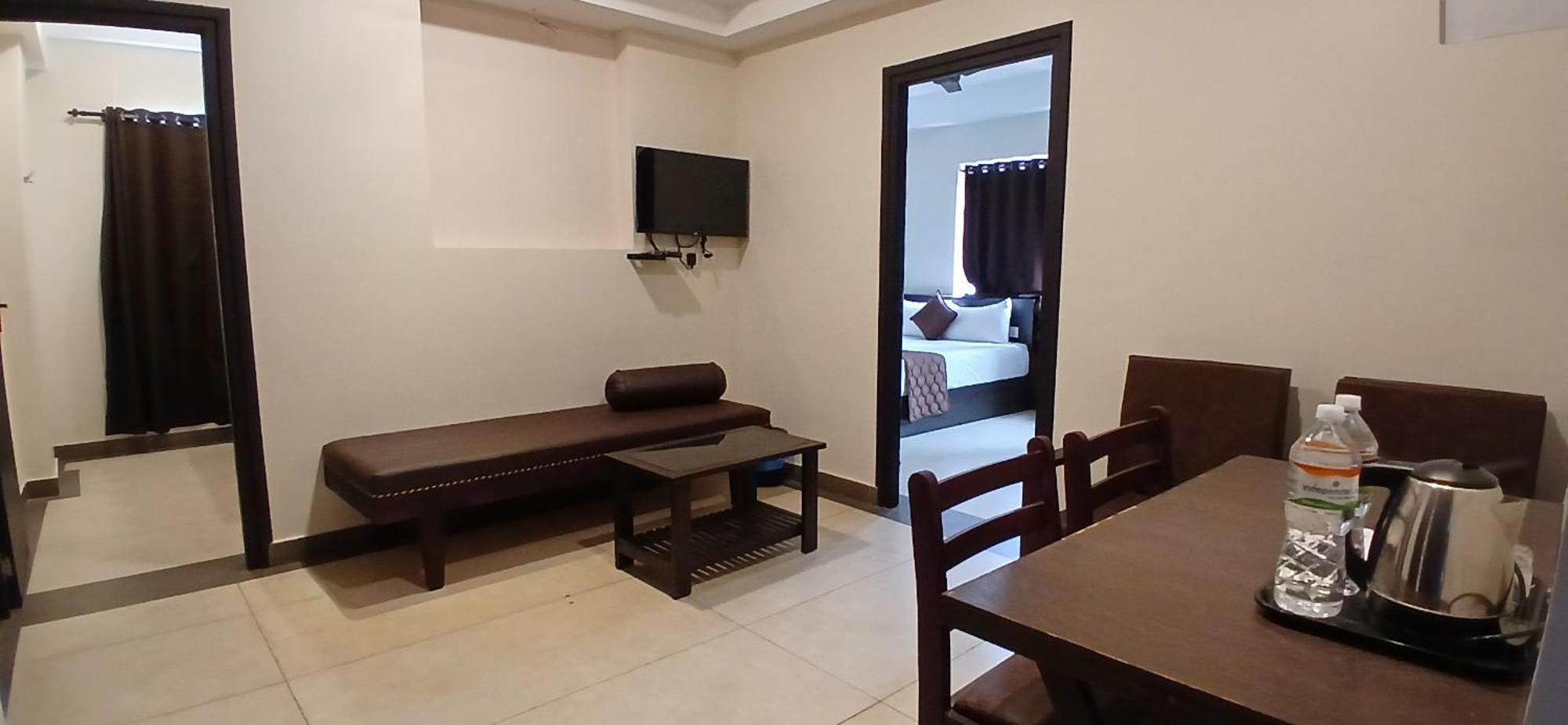 Hotel Pankaj Residency Guruvāyūr Exterior foto